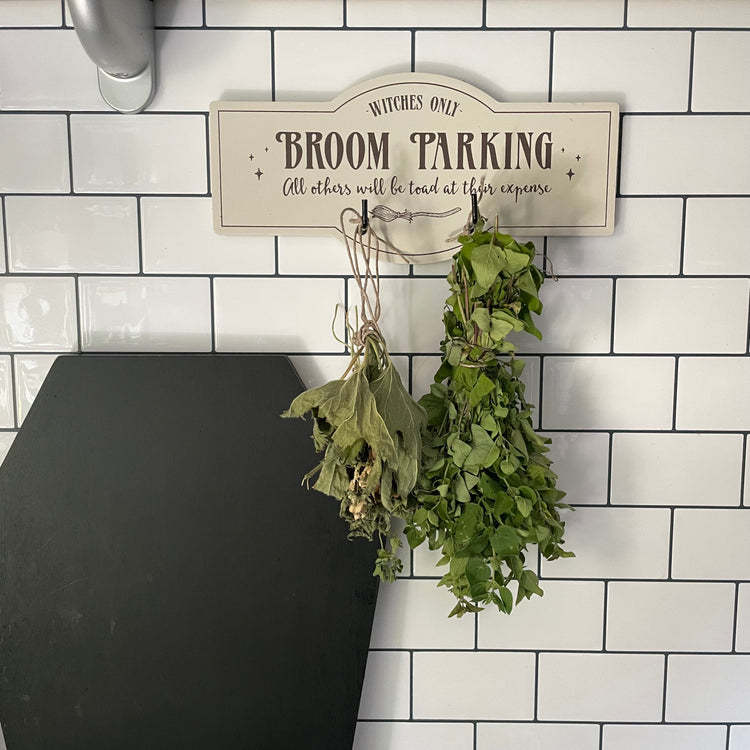 The Green & Kitchen witch