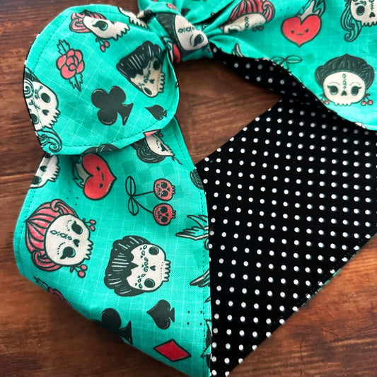 Haarband Rockabilly Rock'n'Roll Skulls grün schwarz Pünktchen 50s
