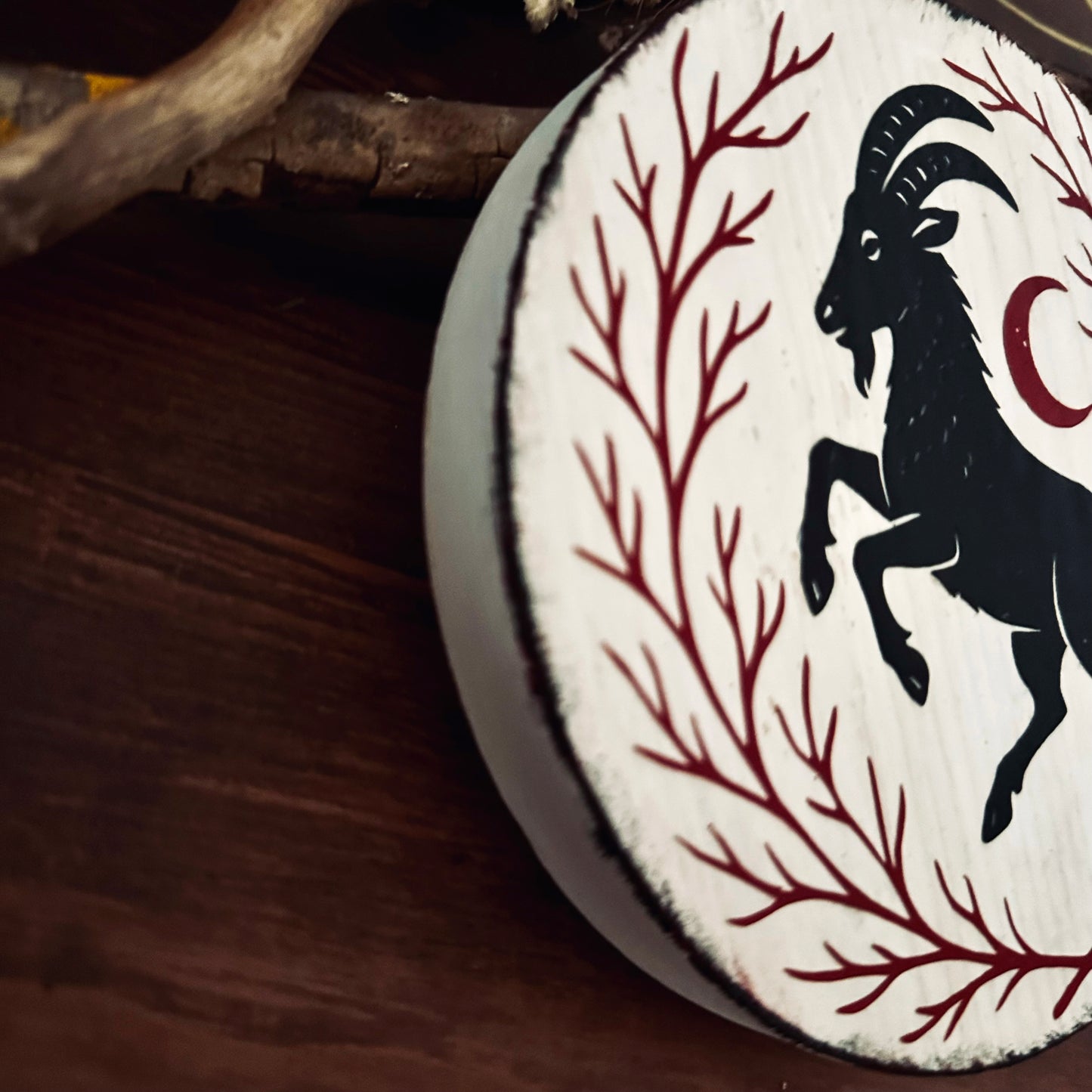 Holzschild Black Phillip’s Mark Woodsbound