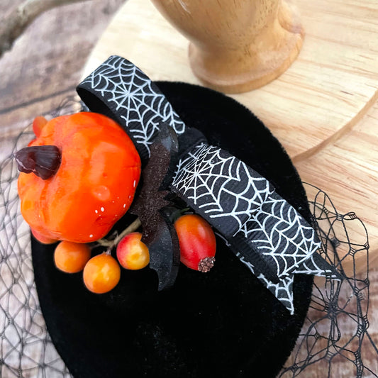 Fascinator Herbstliebe Headpiece Samt Halloween