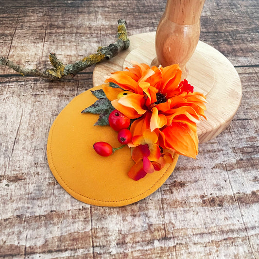 Fascinator Hallo Herbst Headpiece senfgelb