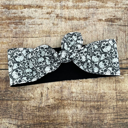 Haarband Rockabilly Totenköpfe grau Bandana gothic